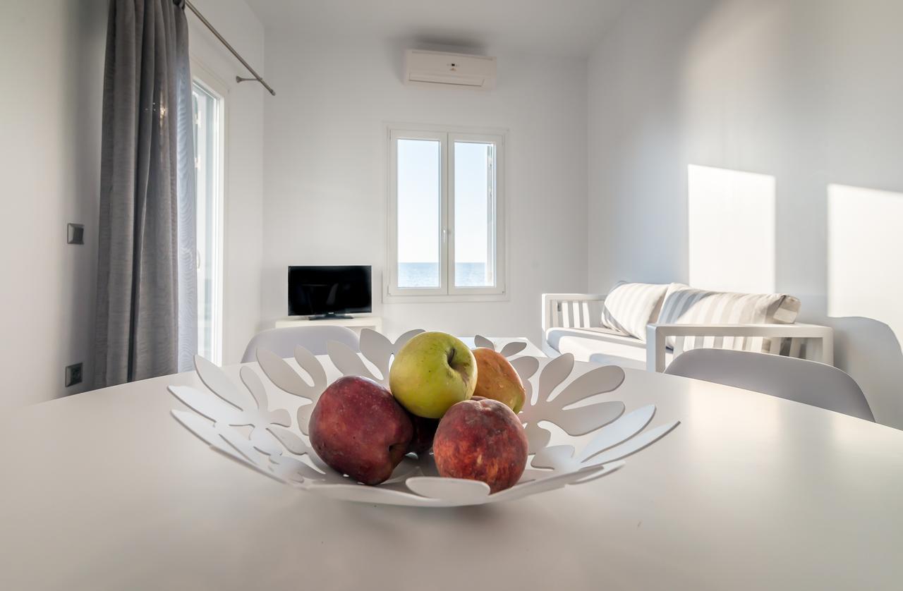 Milos Waves Luxury Apartments Pollonia Eksteriør billede
