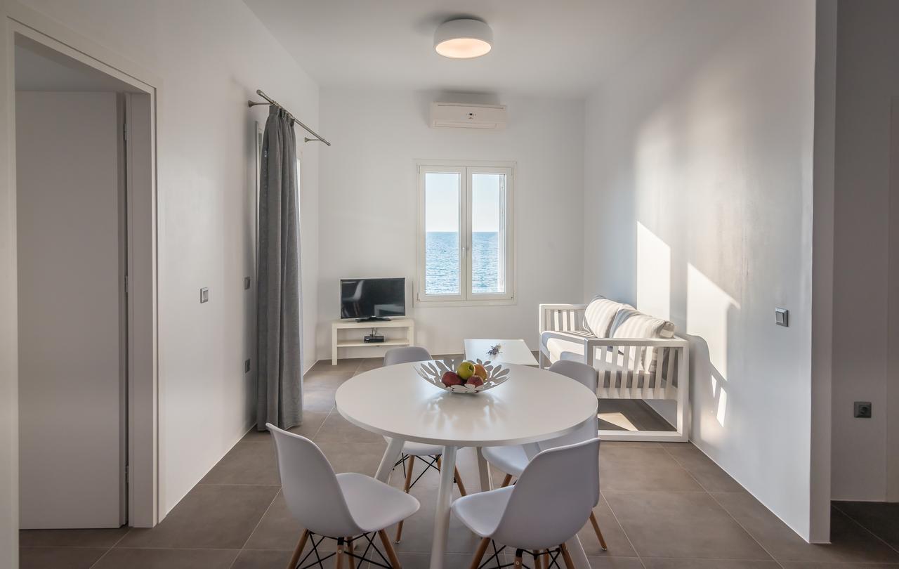 Milos Waves Luxury Apartments Pollonia Eksteriør billede